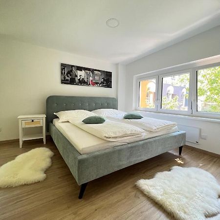 Charming Townhouse Directly By Metro Apartman Bécs Kültér fotó